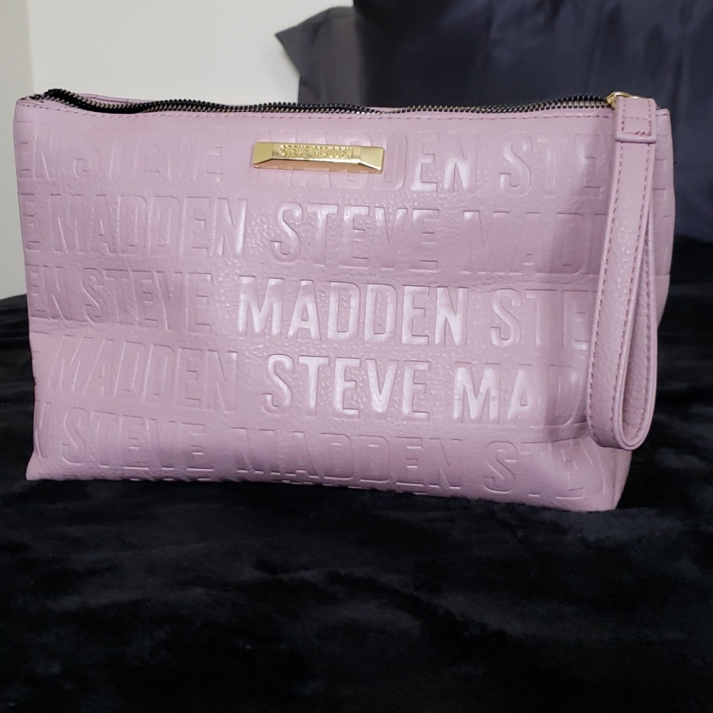 Blush steve madden clutch